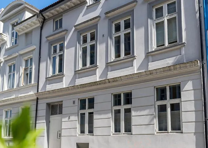 In The Center Of Daire Bergen